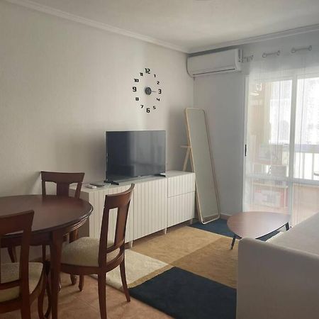 Cozy Apartment 5 Mins To Beach Torrevieja Extérieur photo