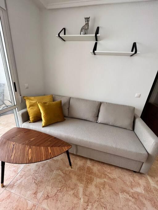 Cozy Apartment 5 Mins To Beach Torrevieja Extérieur photo